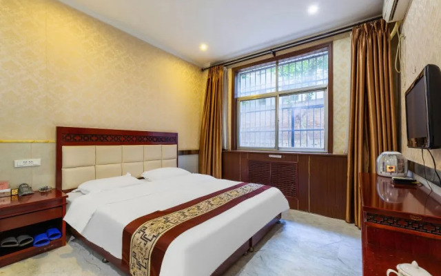 XinYuHaoHotel（formerlyOrientalPearlHotel）