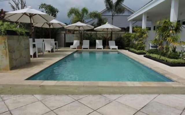 Kartika Villas