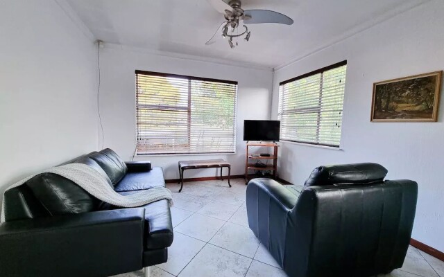 Stylish one bed Apartment in Strydom Park - 2168