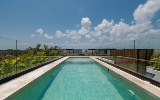 Two Bedroom Luxury Apartment by TuLuna
