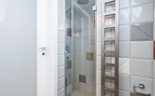 Apartment With Attic at Old Town