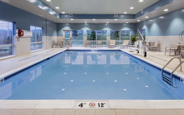 Holiday Inn Express & Suites Madison by IHG