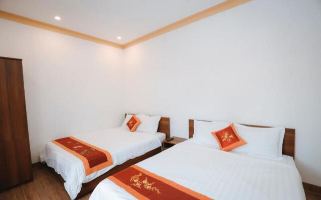 Vn Nhi MTV Hotel
