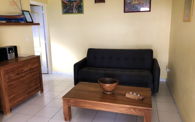 Apartment with One Bedroom in Fort-De-France, with Wonderful Sea View, Enclosed Garden And Wifi - 2 Km From the Beach