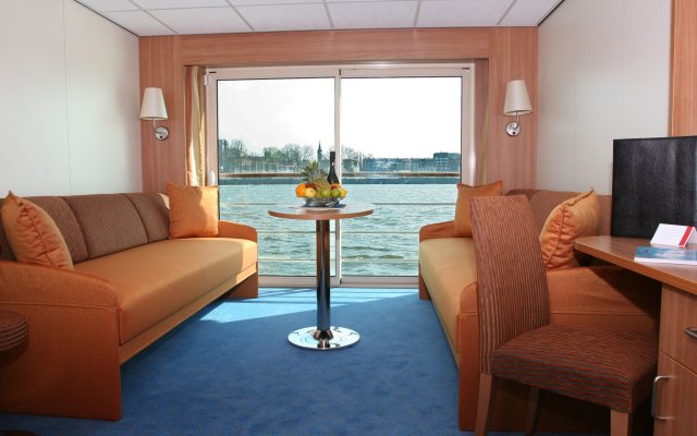 Crossgates Hotelship 3 Star - Medienhafen - Düsseldorf