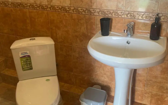 Guest House on Pravoslavnaya 20 B