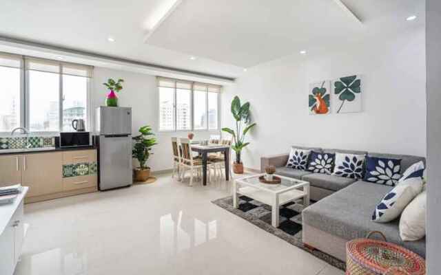 HoLo Alex House Saigon - Serviced HomeStay