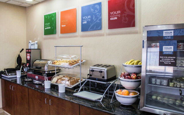 Comfort Suites Brunswick