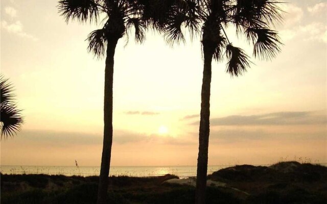 Windjammer 114 - Two Bedroom Condo