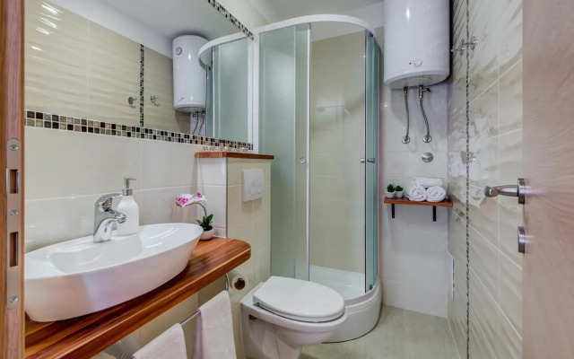 Room&Studio Apartment Just Enjoy