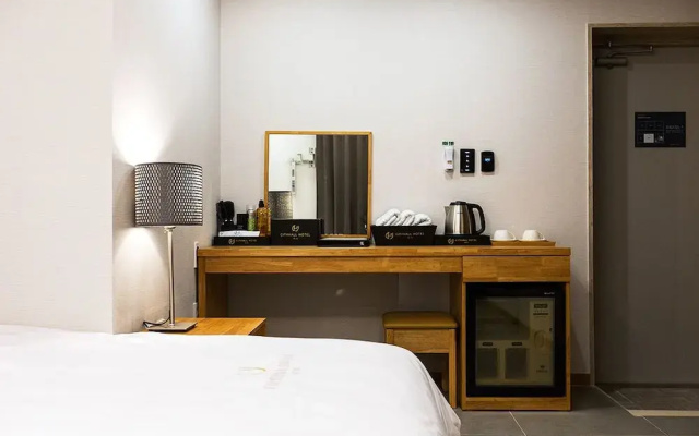 Cityhall Hotel Jeju