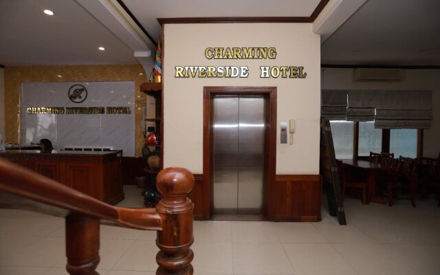 Charming Riverside Hotel