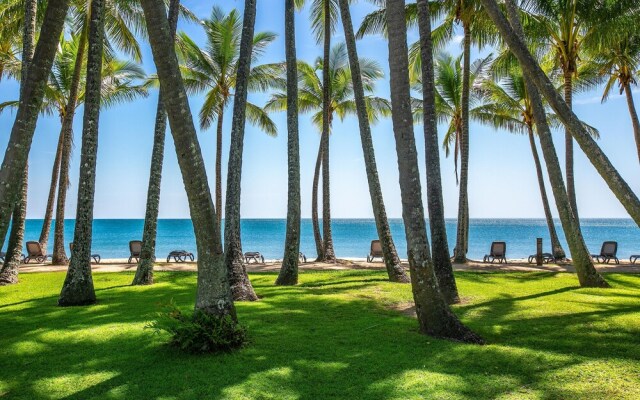 Poolside Apt In Alamanda Beachfront Resort 41