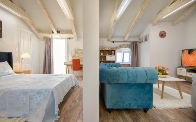 Apartment Borgo 8