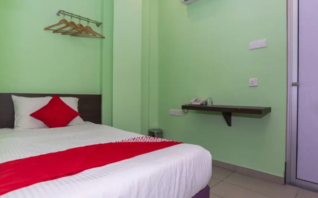 OYO 1172 Hotel Shlyo