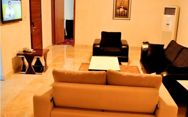 Caledonian Suites