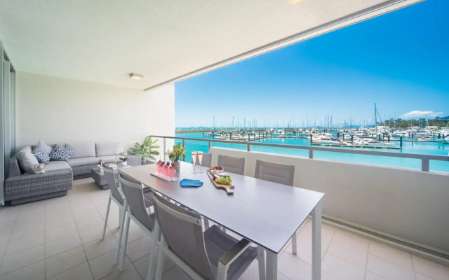 Peninsula Airlie Beach