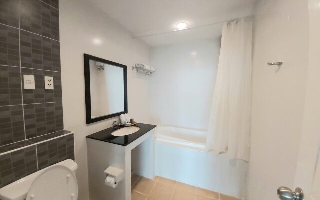 Ampo Residence