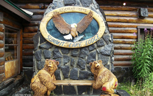 Summit Lake Lodge
