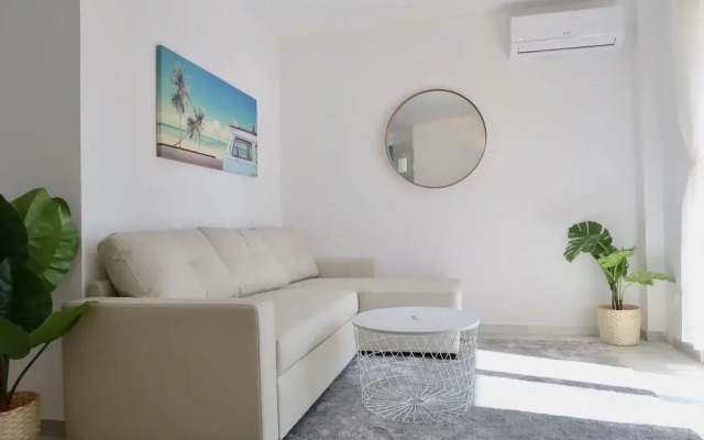 New Skandinavian penthouse-5min to beach