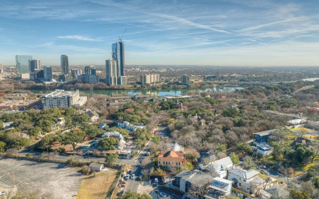 Stunning Soco Studio-skyline Views-steps to Dtown!