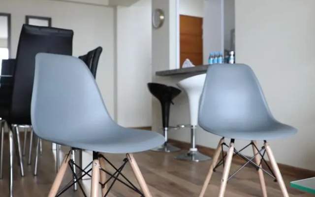 Oceanview 10th Floor Fam Apt W/ Great Common Areas