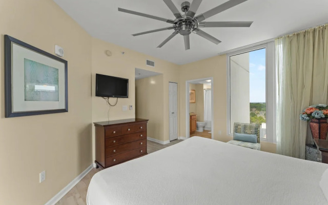 The Palms of Destin Resort by Panhandle Getaways