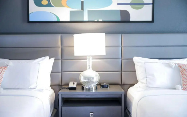 The Rewind West Des Moines, Tapestry Collection by Hilton