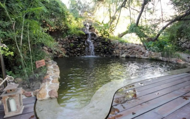 Mobola Lodge