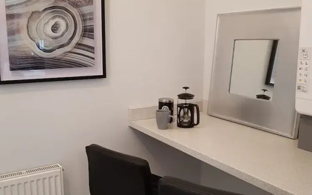 Suitely Berkeley Apartments