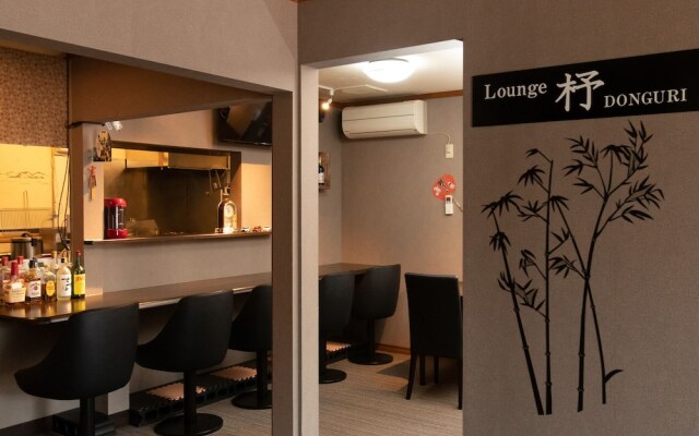 OYO Business Takahata Ekimae Hotel