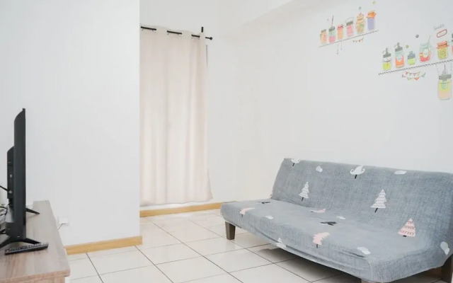 Comfort and Spacious 2BR Apartment M-Town Residence