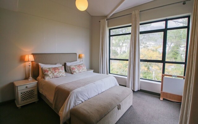 Three Bedroom Apartment in Camps Bay