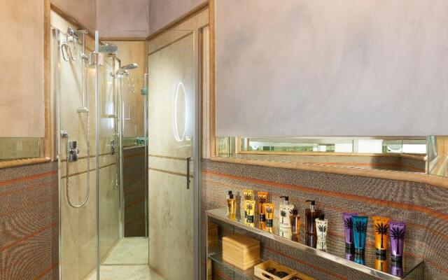 Manfredi Palm Suites