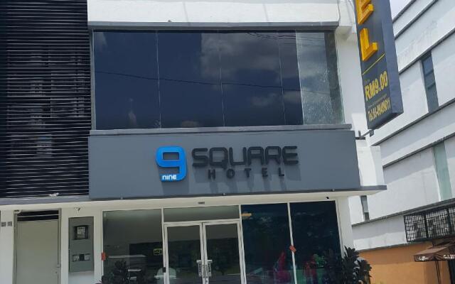 9 Square Hotel - Sri Kembangan