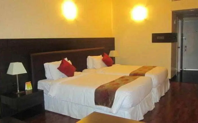 Zip by Spree Hotels at the Woodrose