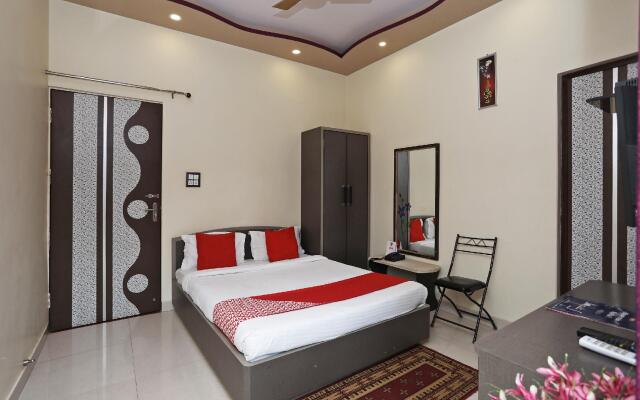 OYO 19379 Hotel Sai Palace