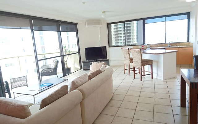 Surfers Hawaiian Apartments