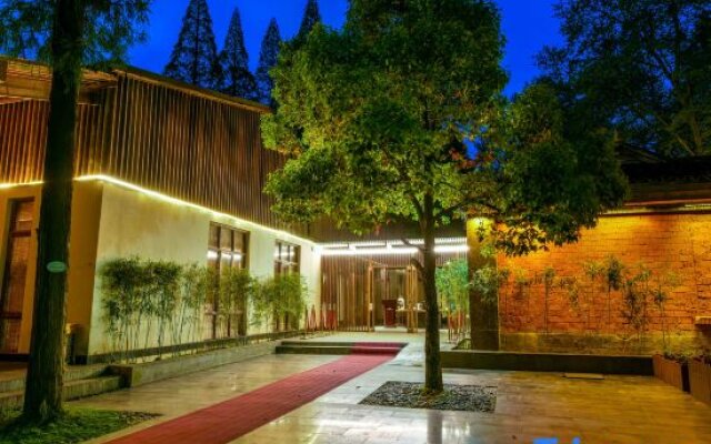 Maojian Boutique Holiday Hotel