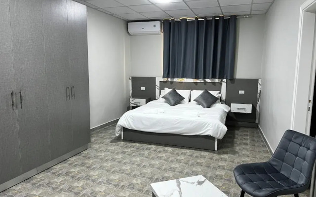 Downtown inn