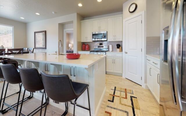 A Gathering Place 4 Bedroom Apts by RedAwning