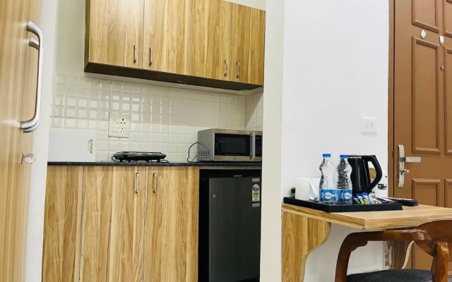 The Lodgers Studio Apartment Sector 52