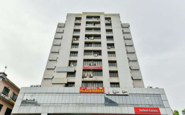 OYO 16663 Plaza Suites Hotel