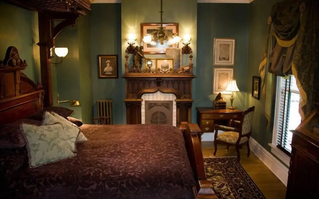Rivertown Inn