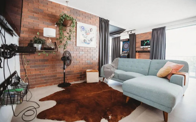 Renovated Apt with Beach Views