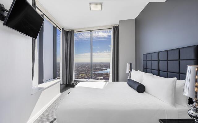 Meriton Suites World Tower