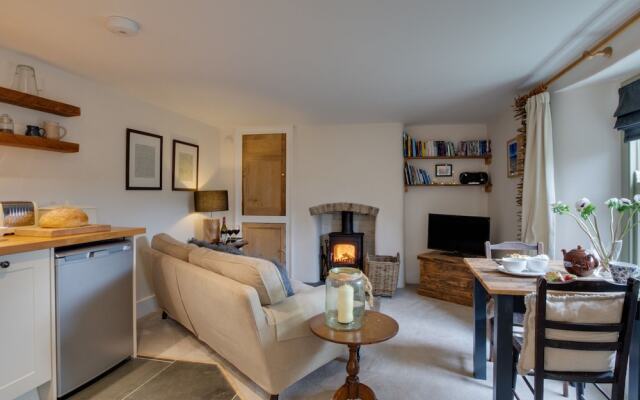 Lovely Holiday Home in Saint Agnes With Garden