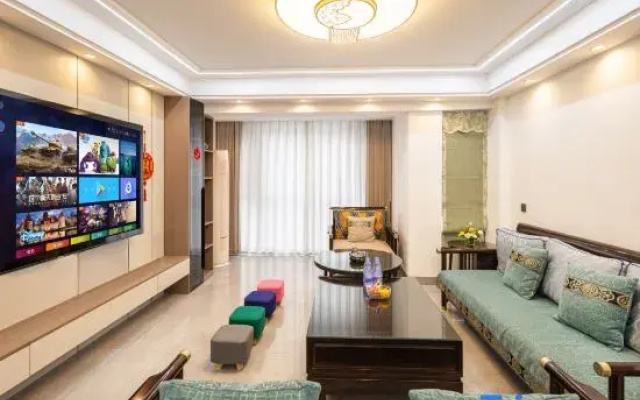 Yangshuofan Zhu Intelligence Light Luxury Hotel (Yulonghe Qianguqing Area)