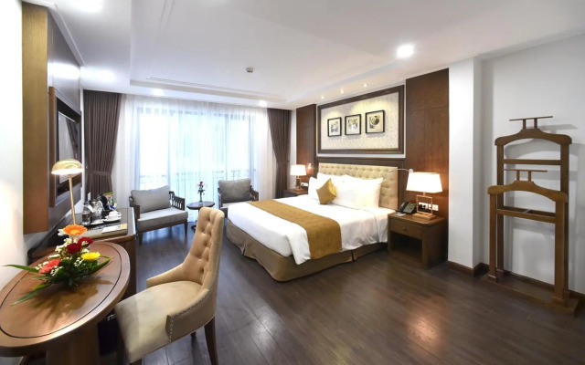 Garco Dragon Hotel