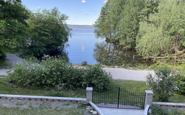 Beautiful lake view house